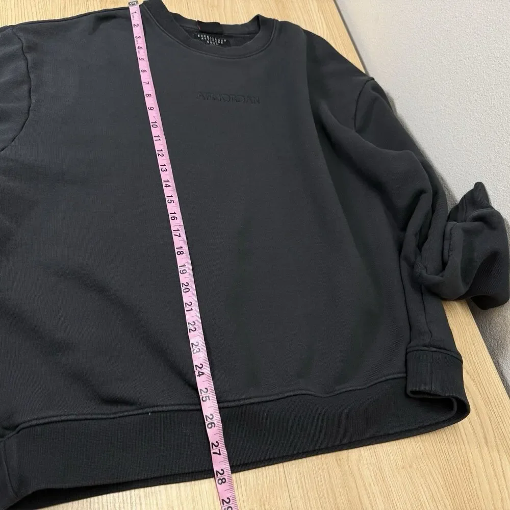 Y2k Air Jordan Embroidered Crewneck Sweatshirt Mens XL Black Pullover Streetwear